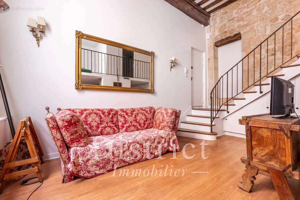 Appartement à PARIS-4E