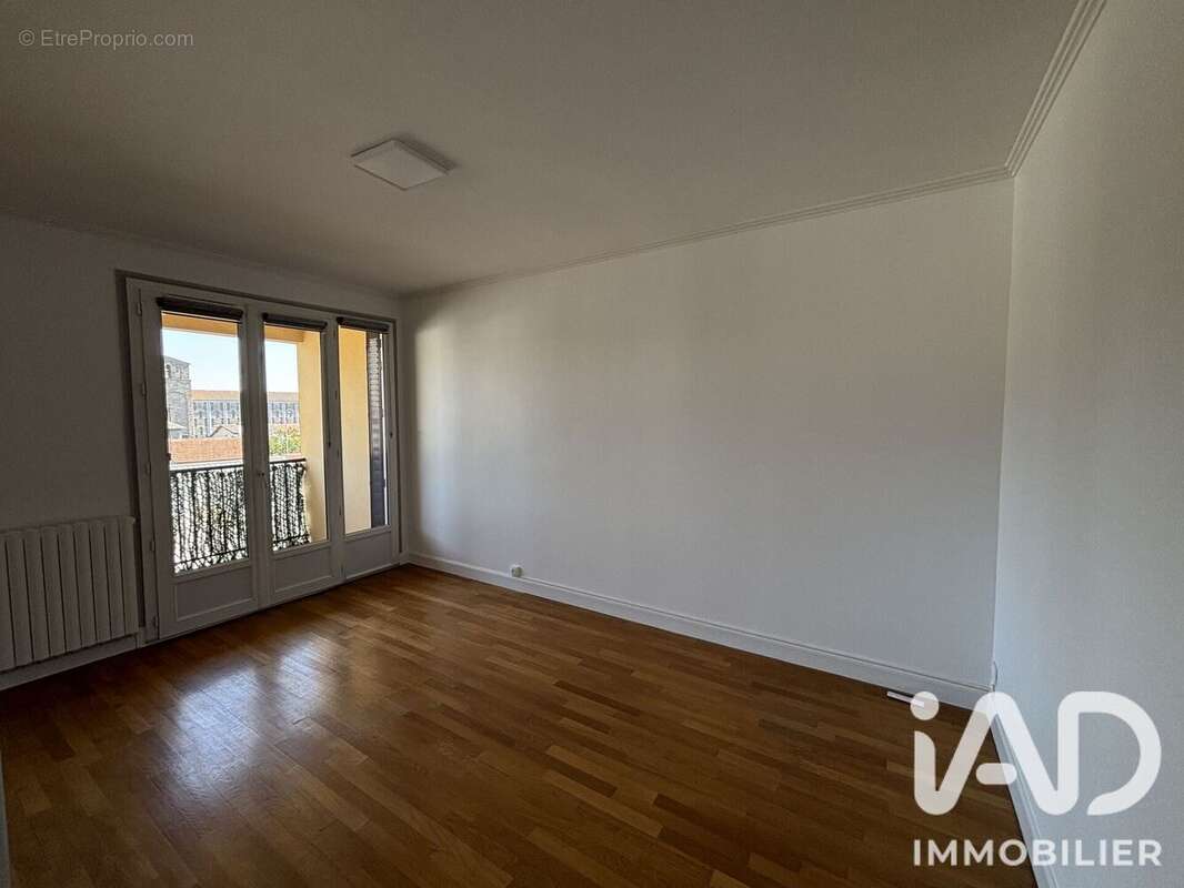 Appartement 81 m² à Aurillac  - photo 3