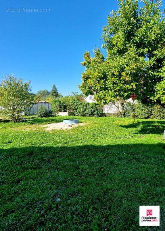 Maison à VOUJEAUCOURT