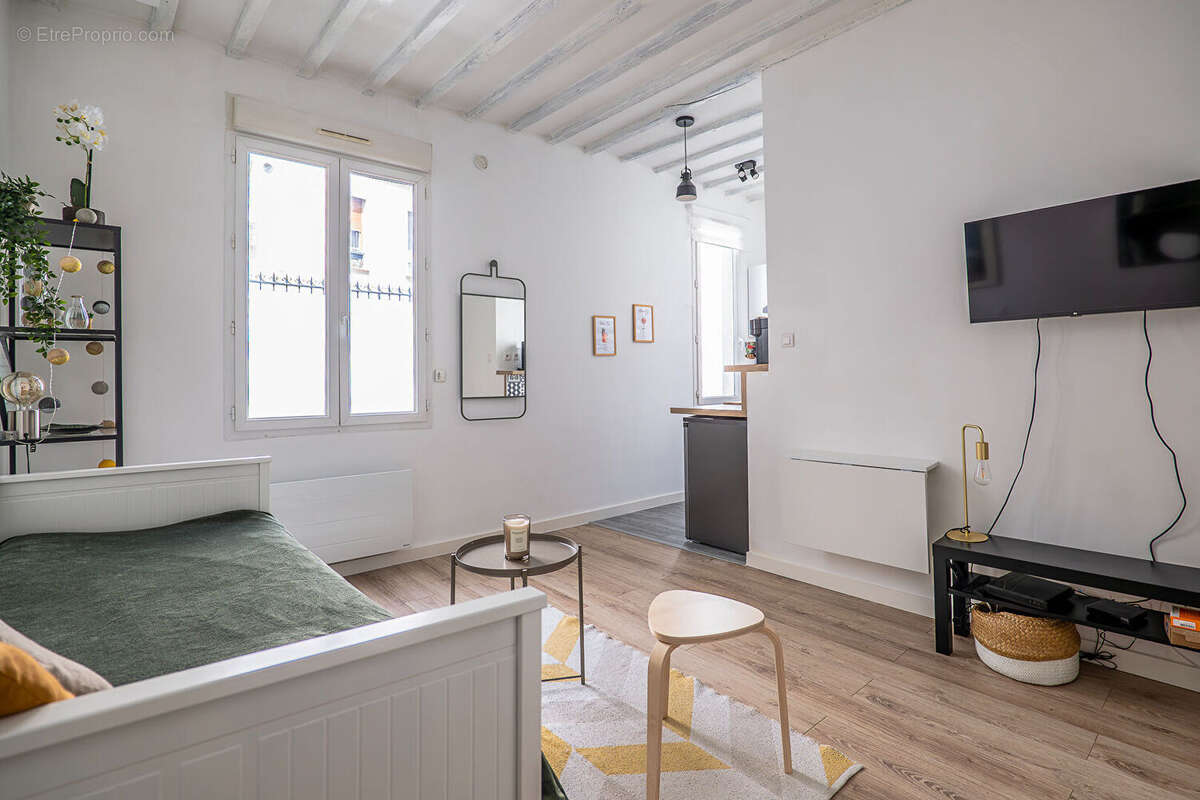 Appartement Paris 1 pièce(s) 24m2 - photo 2