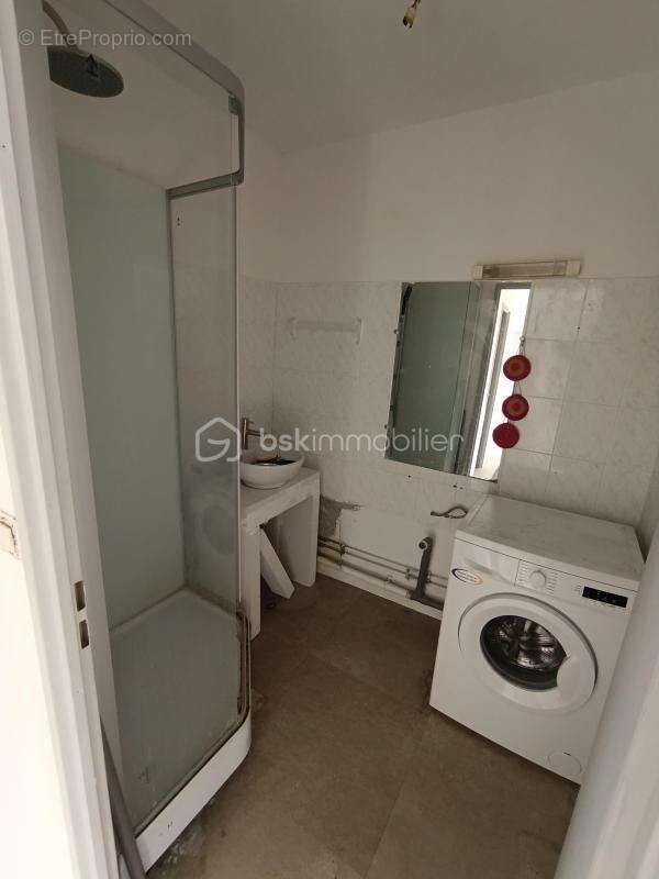 Logement T2, idéalement situé - photo 6