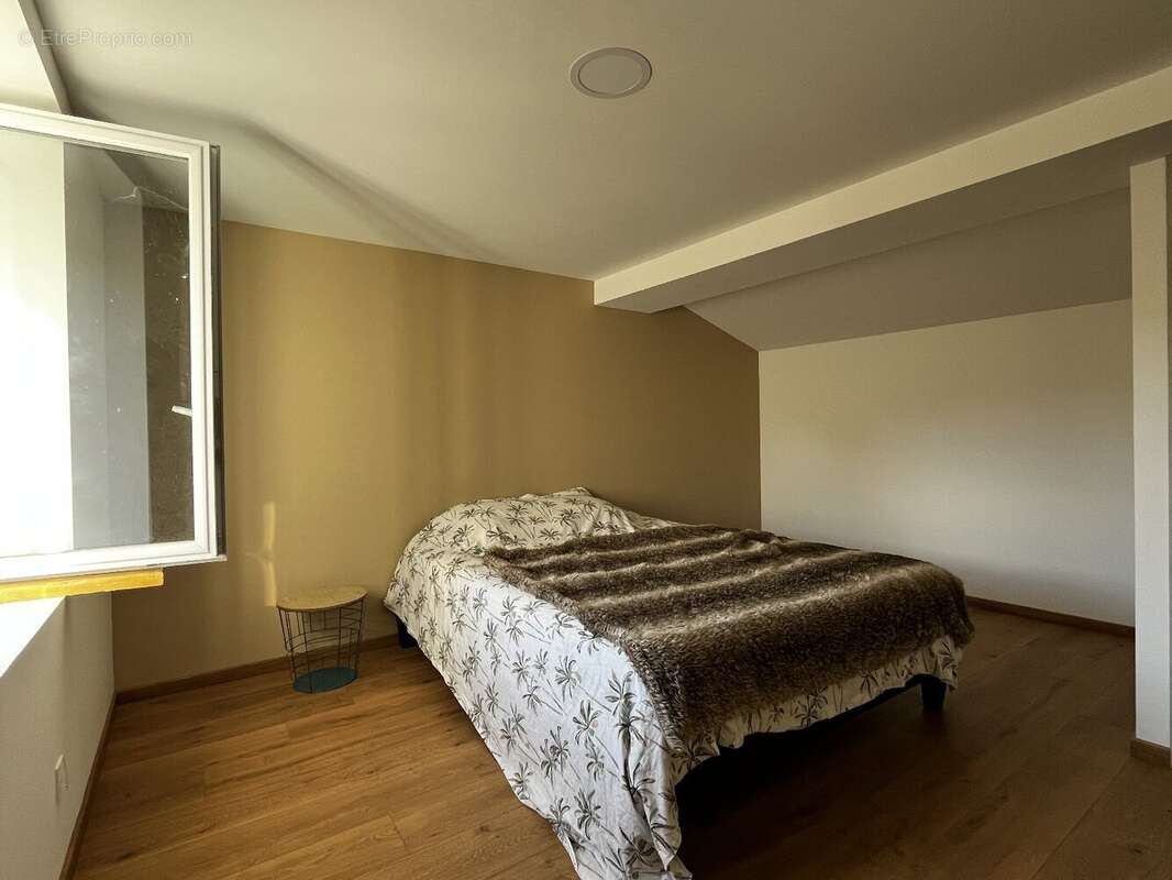 Maison à NISSAN-LEZ-ENSERUNE