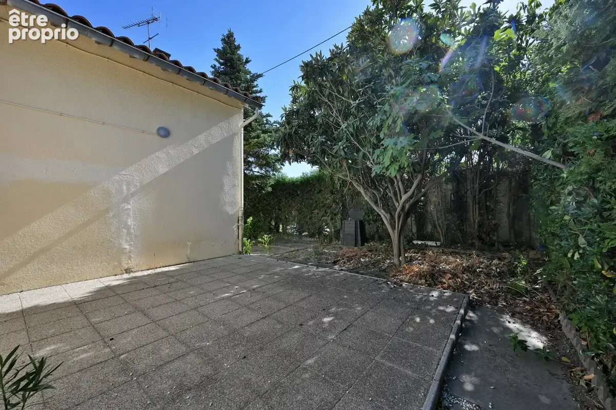 Maison de plain-pied 80 m² avec jardin et garage – Quartier prisé des Alyscamps! - photo 19