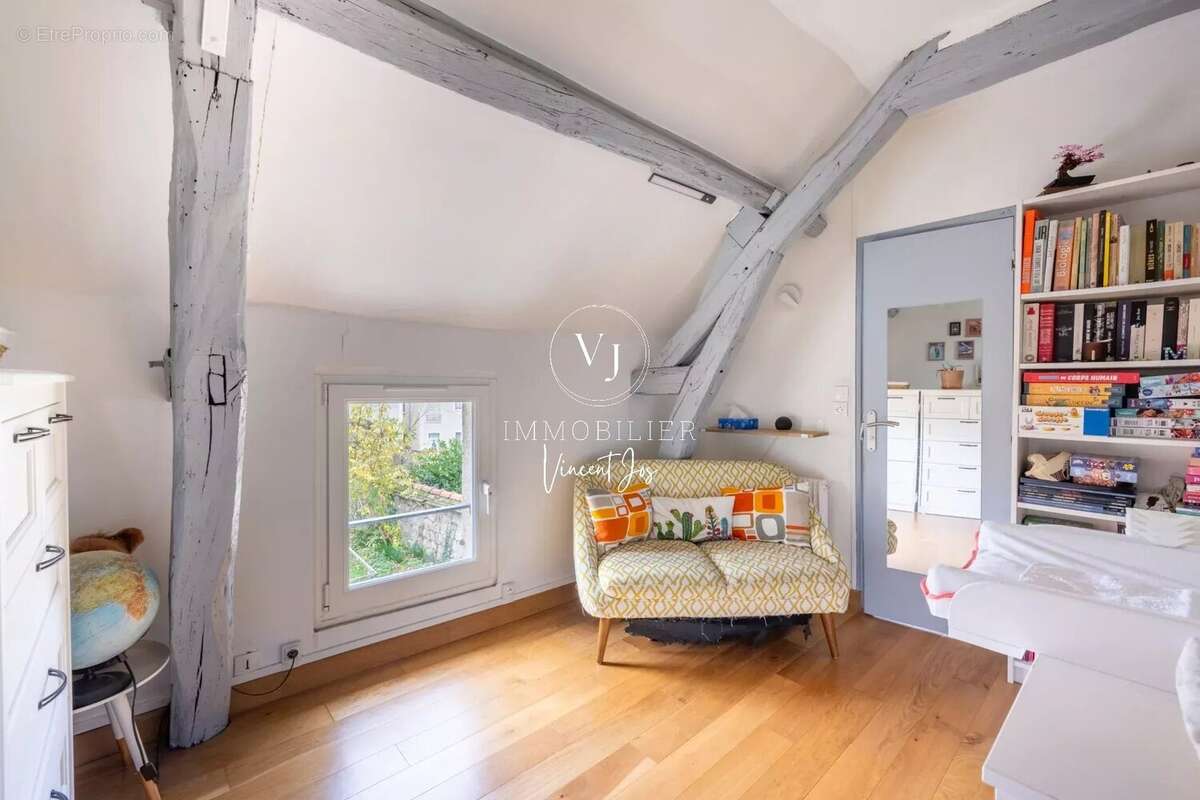 Maison à LES MUREAUX