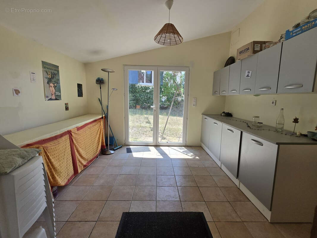 Ensemble de 3 habitations sur un parc de 2ha76 avec étang! - photo 27