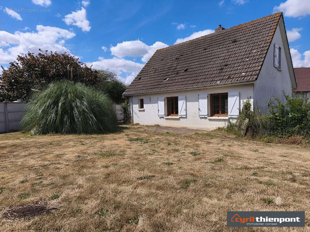 Maison 102 m² à Huppy  - photo 8