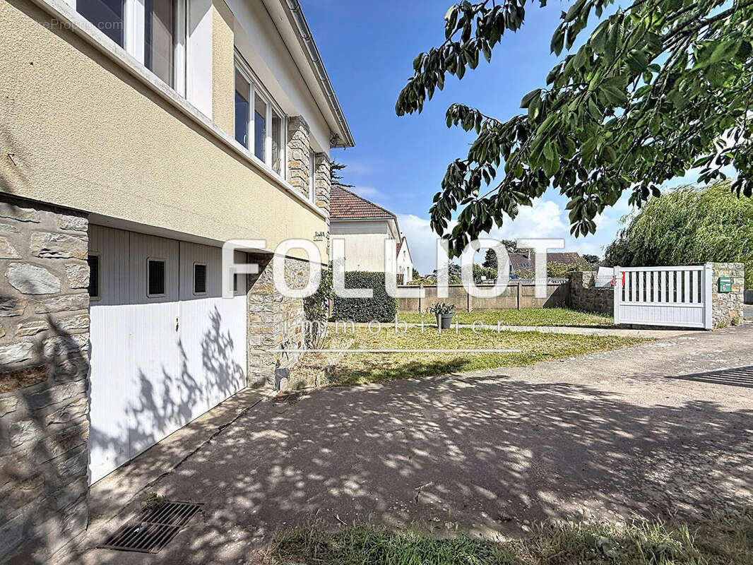 A Vendre Maison sur sous-sol complet à 300 mètres de la mer BARNEVILLE-CARTERET - photo 8