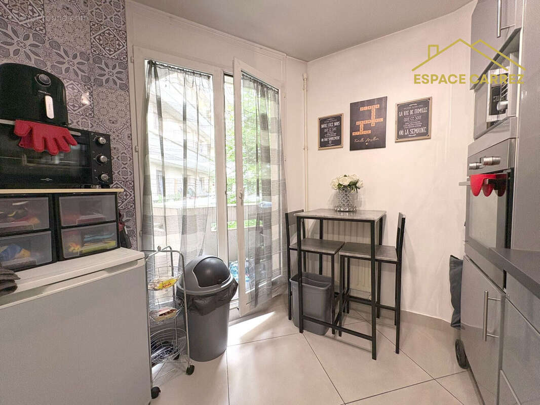Appartement à LES LILAS