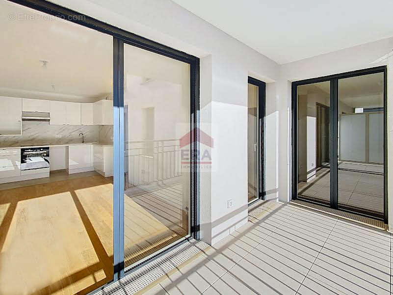 Appartement à SURESNES