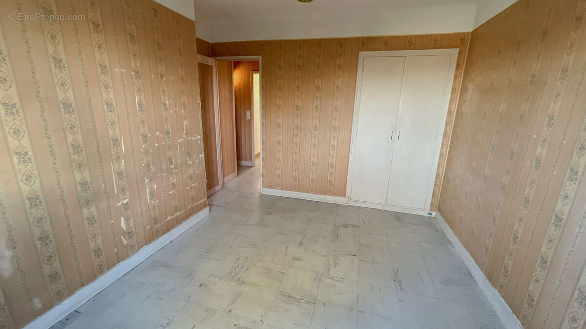 Appartement à HOUILLES