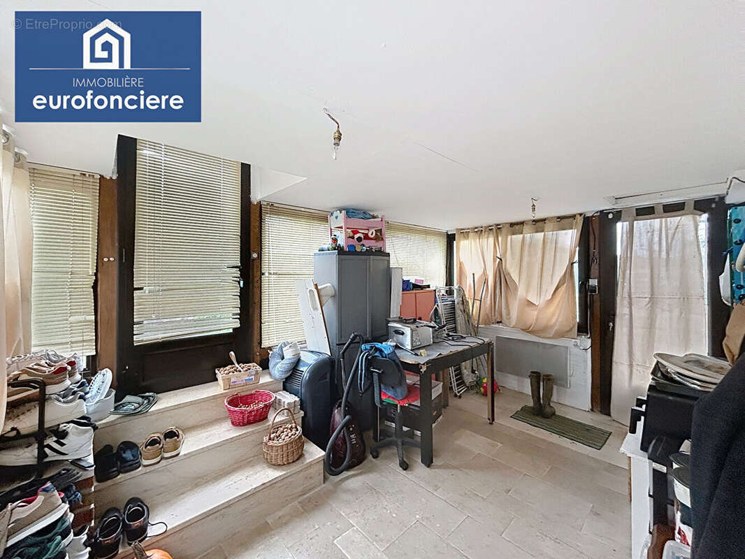 Maison à VITRY-LE-CROISE