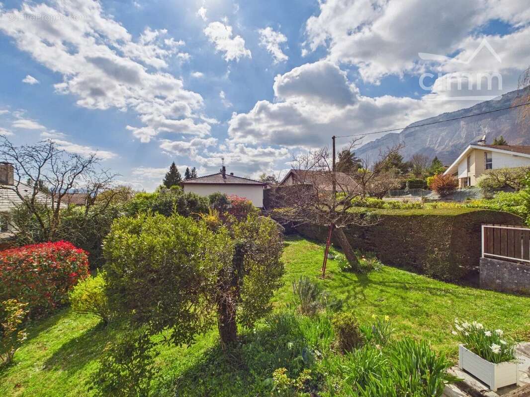 Maison à SAINT-ISMIER