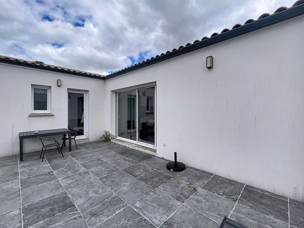 Joli maison de plain pied à Ferrieres - contemporaine - suite parentale - 3 pièces 82.72 m² - photo 10
