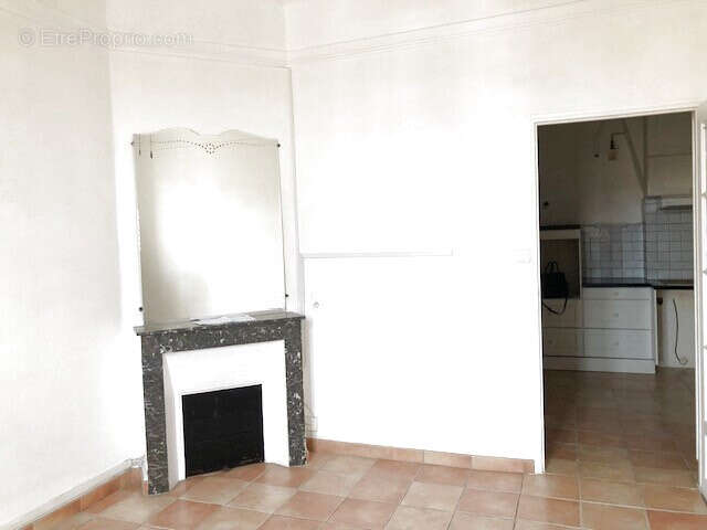 Appartement à MARSEILLE-5E