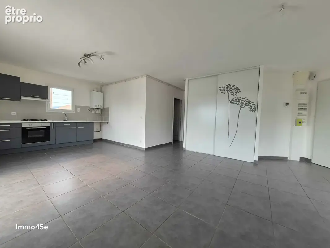 TAIN L'HERMITAGE, appartement T2bis avec garage et place de parking privée - photo 3