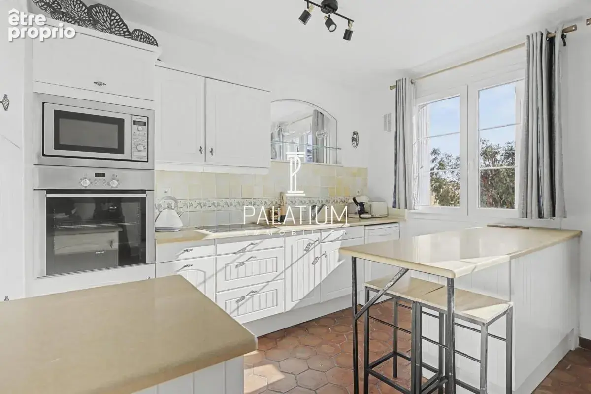 Port Grimaud - Appartement 88 m² avec amarrage - Fort poten - photo 9