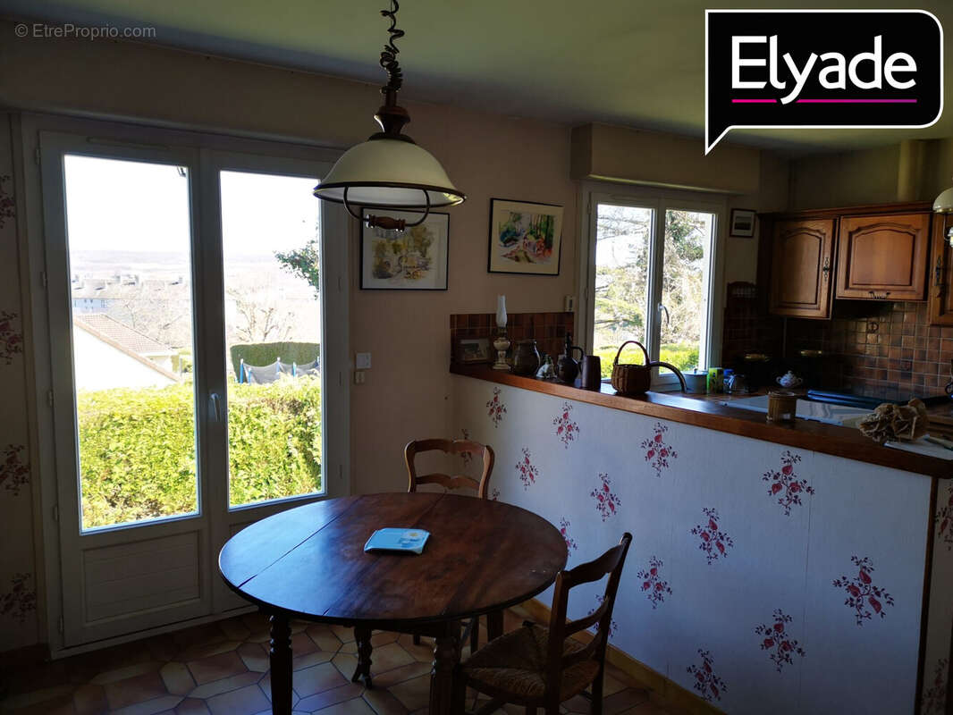 Maison à SAINT-MARCEL