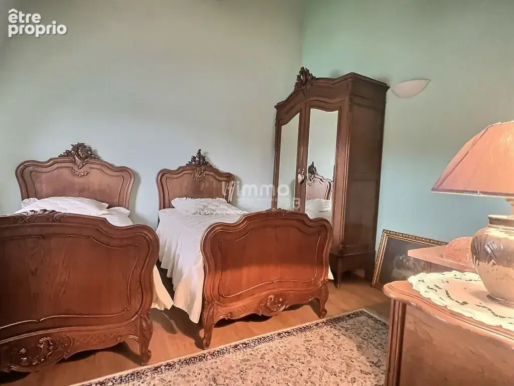 Immeuble mixte - 2 appartements, 1 local avec bureaux - photo 7