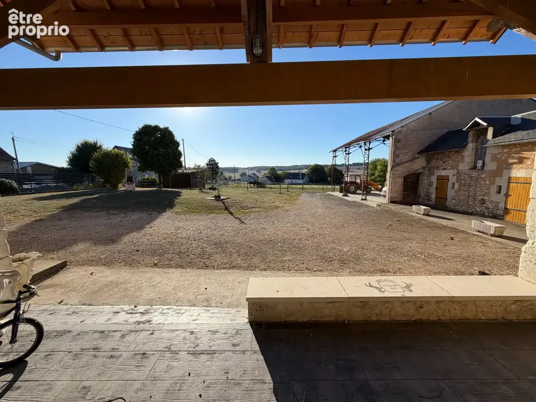 FERMETTE RENOVEE avec 1,4 hectare de terrain - photo 17