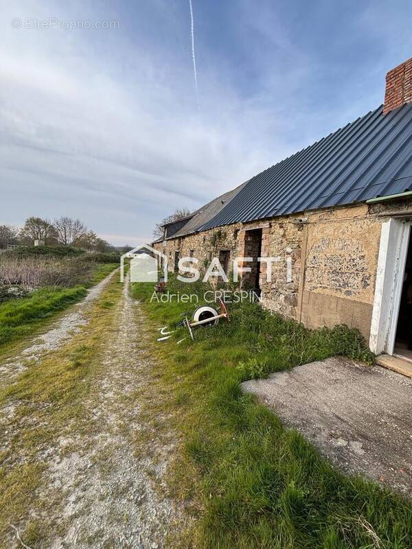 Photo 1 - Maison à MENIL