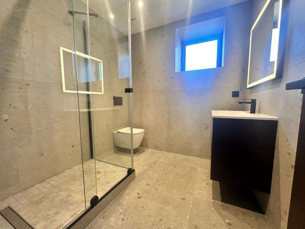 Maison à SAINT-MAUR-DES-FOSSES