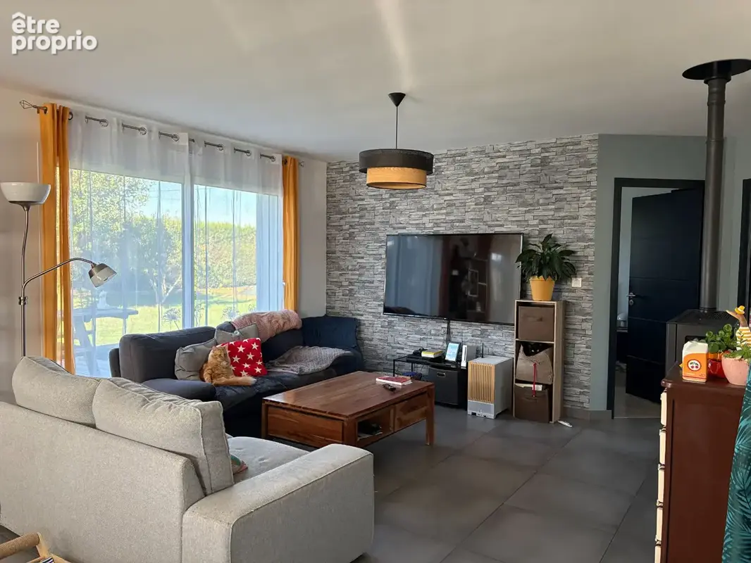 A vendre Plumelin maison, 86m², 2 chambres, terrain d'environ 1144m² - photo 4