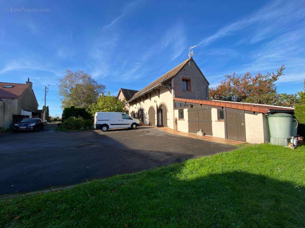 Urgent ! maison 200 m², 5 grd chambres, terrain 1600m² sans vis a vis - photo 3