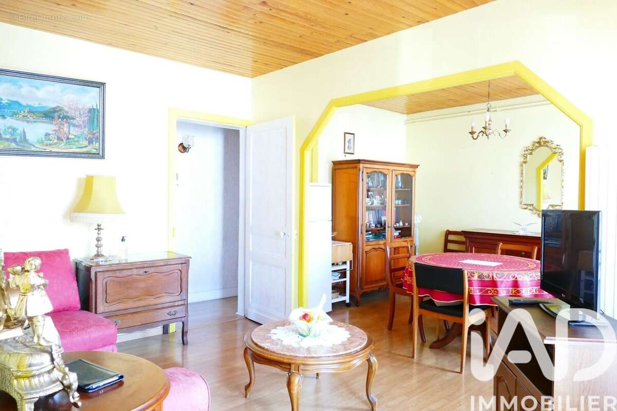 Photo 8 - Maison à LA COQUILLE