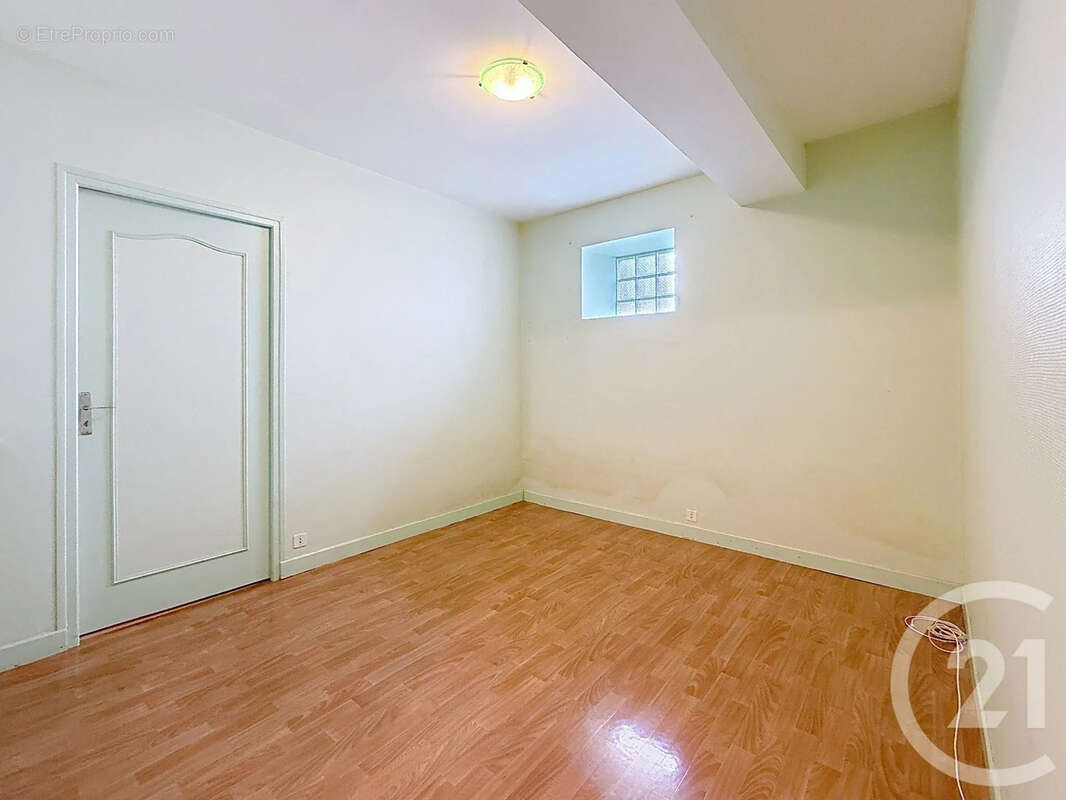 Maison à MELZ-SUR-SEINE