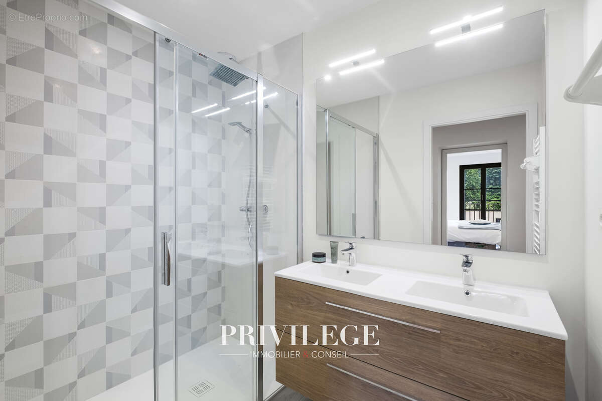 Appartement à TASSIN-LA-DEMI-LUNE