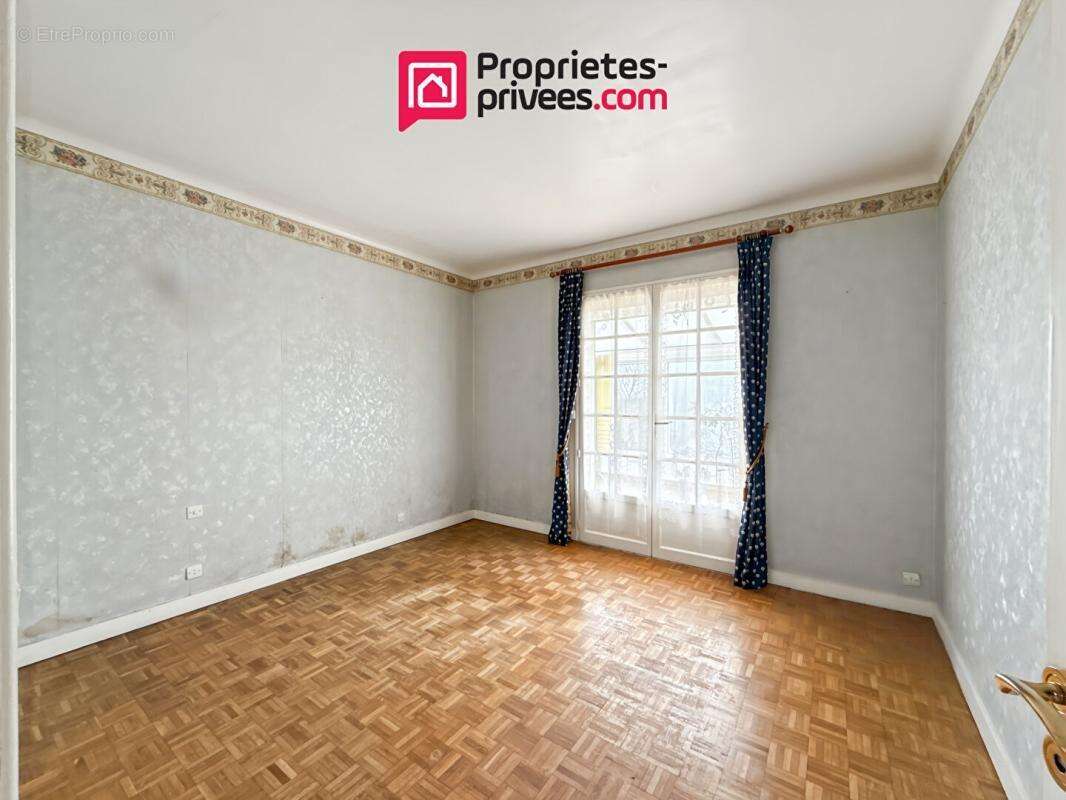 Maison à ROUGE