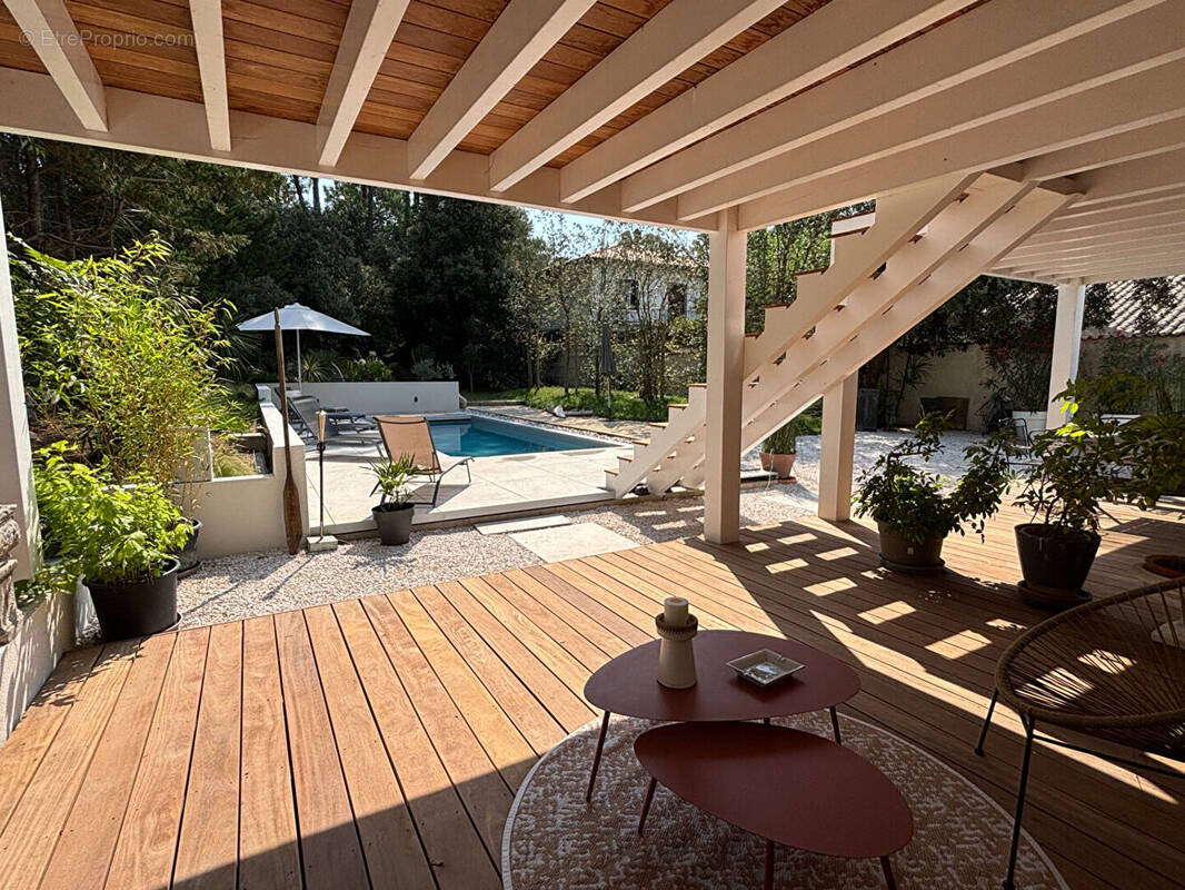 Maison à SAINT-GEORGES-DE-DIDONNE