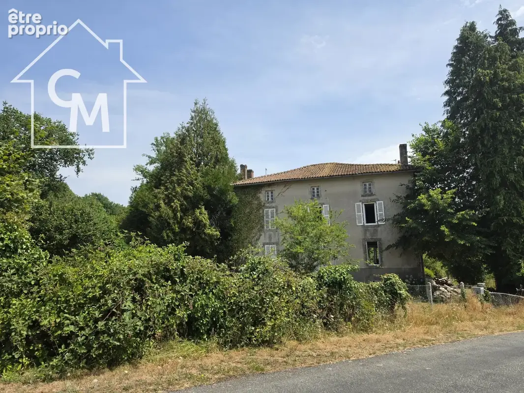 Maison de campagne à rénover avec dépendances et terrain de plus d'un hectare - photo 32