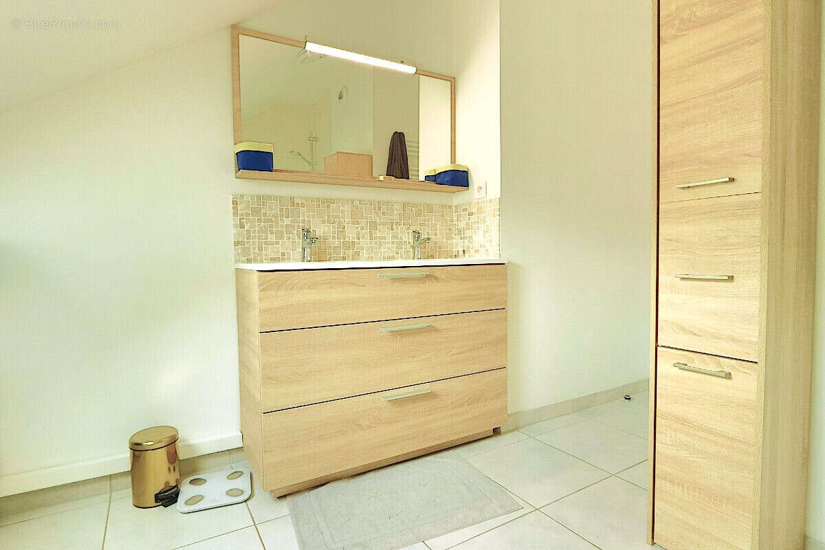 Appartement 79 m² à Bonneville  - photo 8