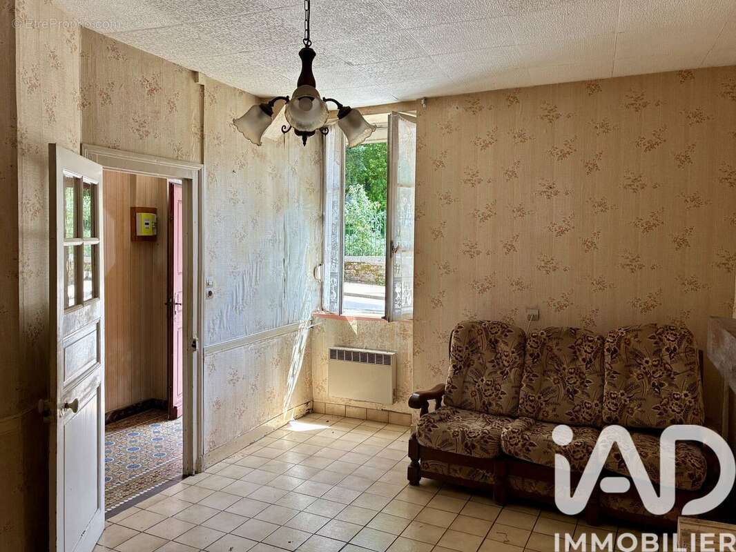 Maison 79 m² à Lassay-Les-Chateaux  - photo 3