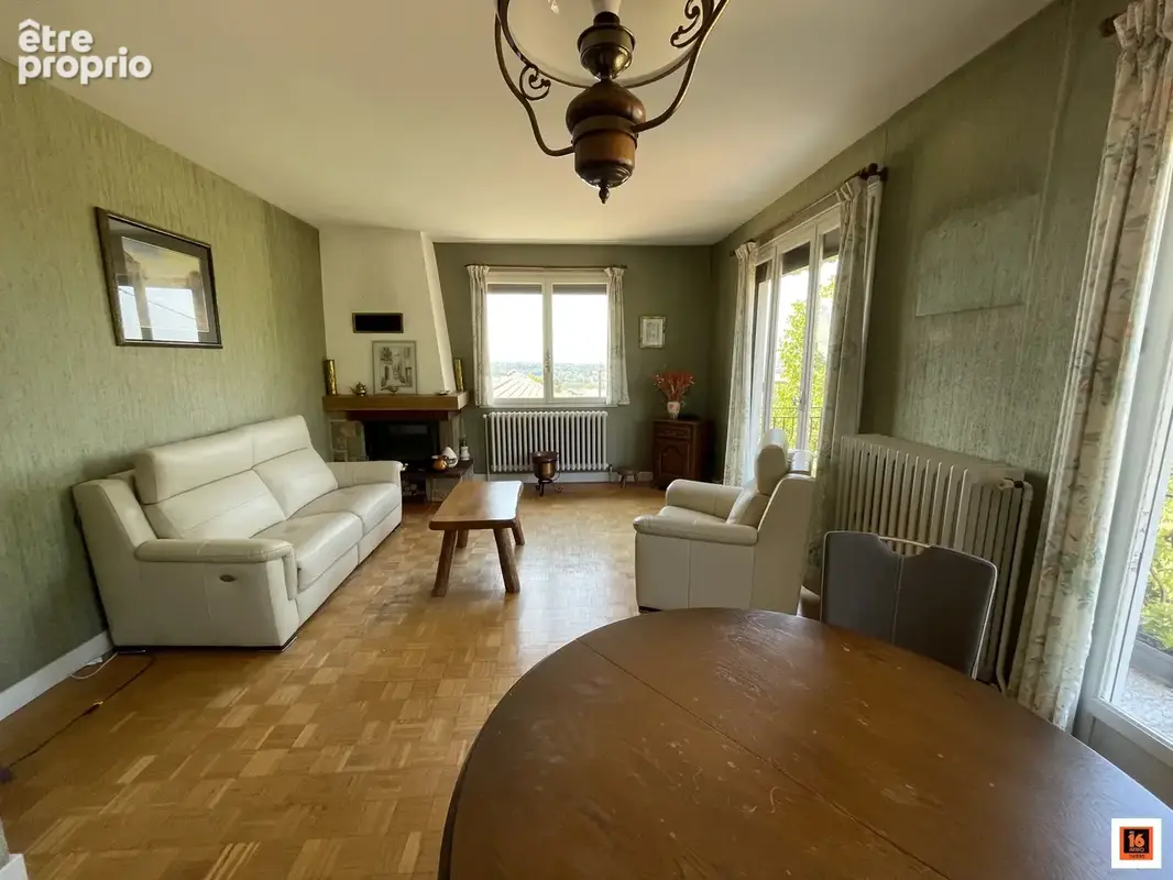 Maison 7 pièces 122 m² à vendre à Thiers (63300) - photo 4