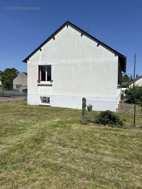 Maison à VILLEBAROU