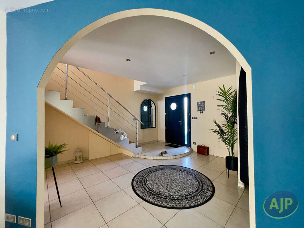 Maison à LA CHAPELLE-SUR-ERDRE