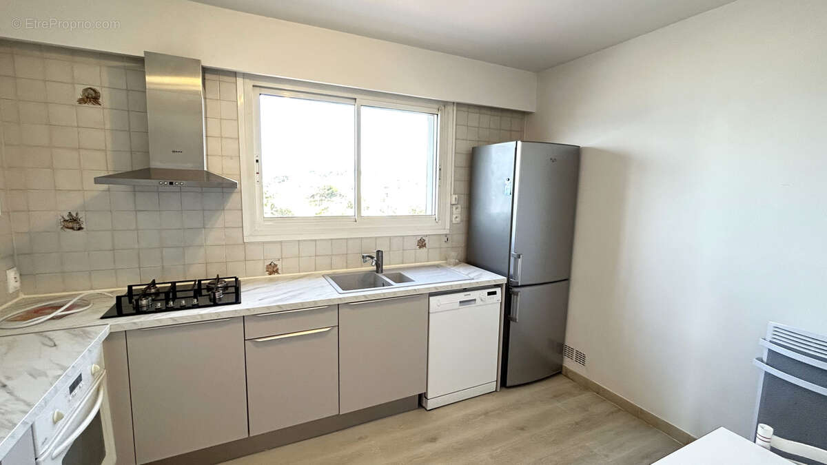 Appartement à SIX-FOURS-LES-PLAGES