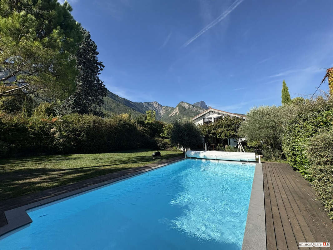 Maison à SAINT-ISMIER