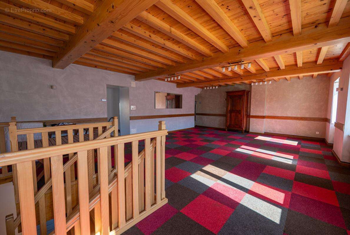 Maison à PANISSIERES
