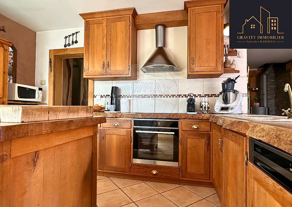 Maison à SCIENTRIER