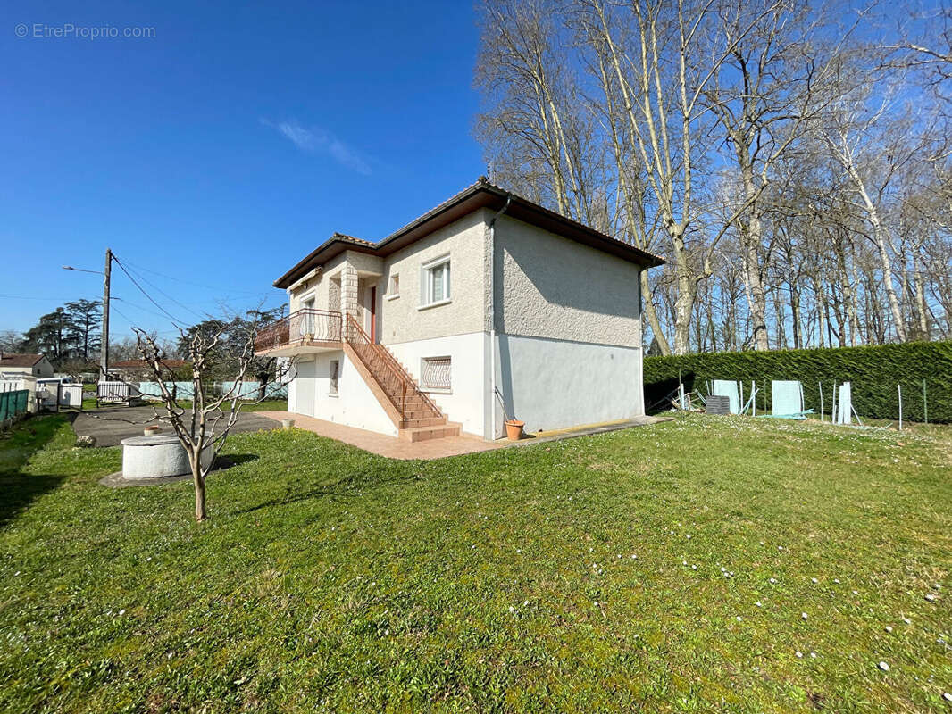 Maison à SAINT-SYLVESTRE-SUR-LOT