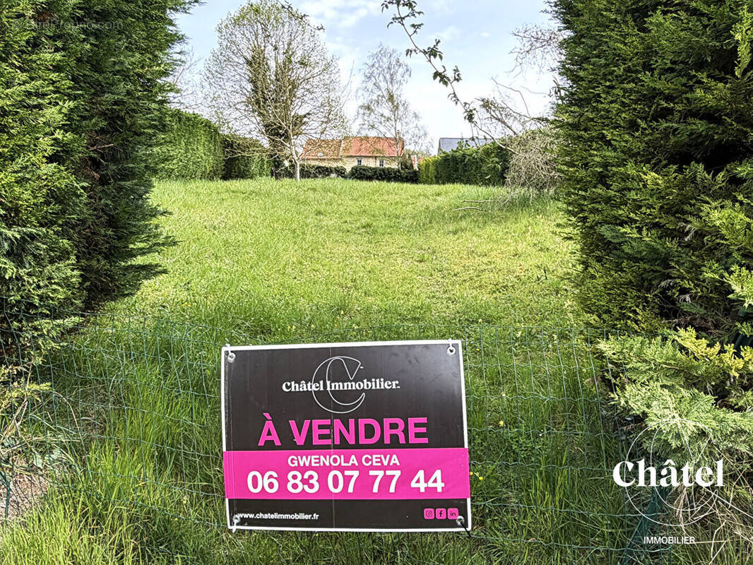 Terrain à CREPY-EN-VALOIS