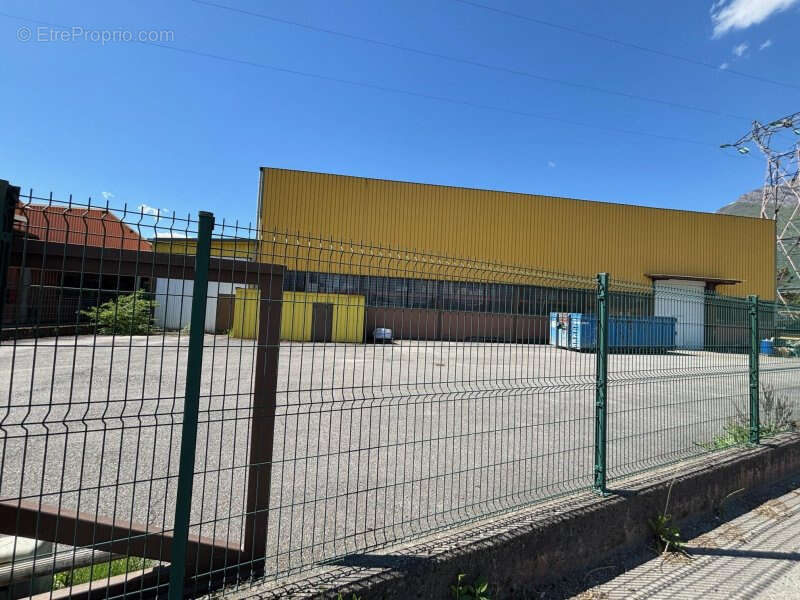 Autre à SAINTE-HELENE-SUR-ISERE