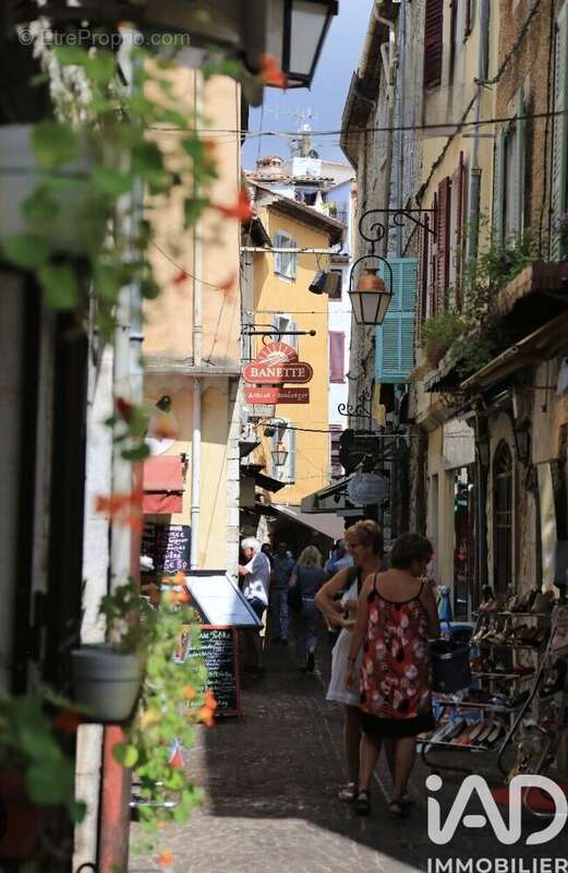 Photo 3 - Commerce à VENCE