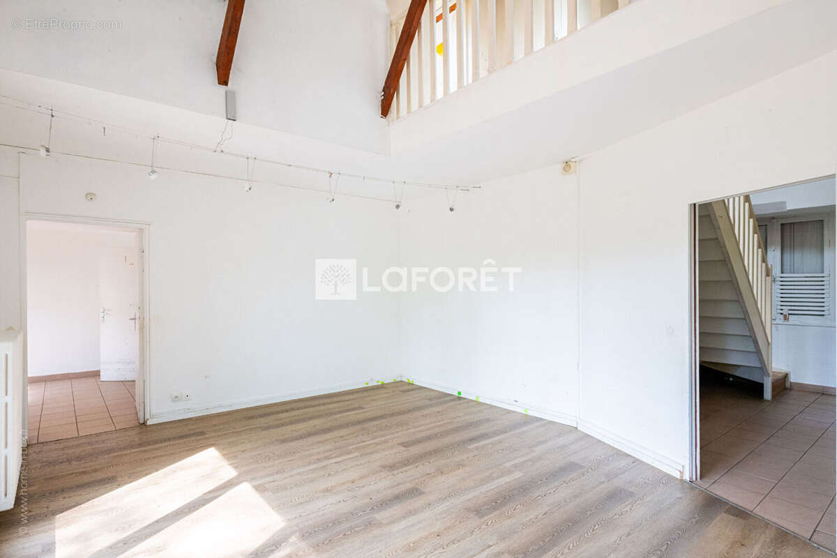 Maison à LA CELLE-SAINT-CLOUD