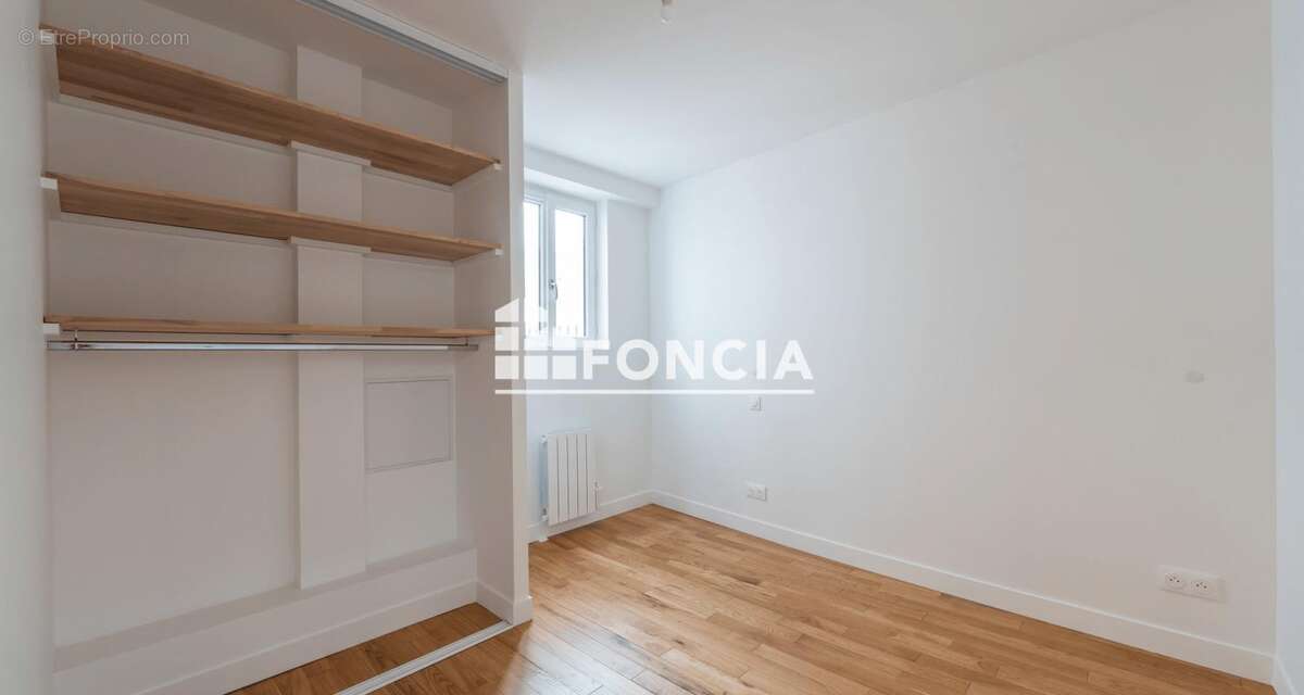 Appartement à PARIS-19E
