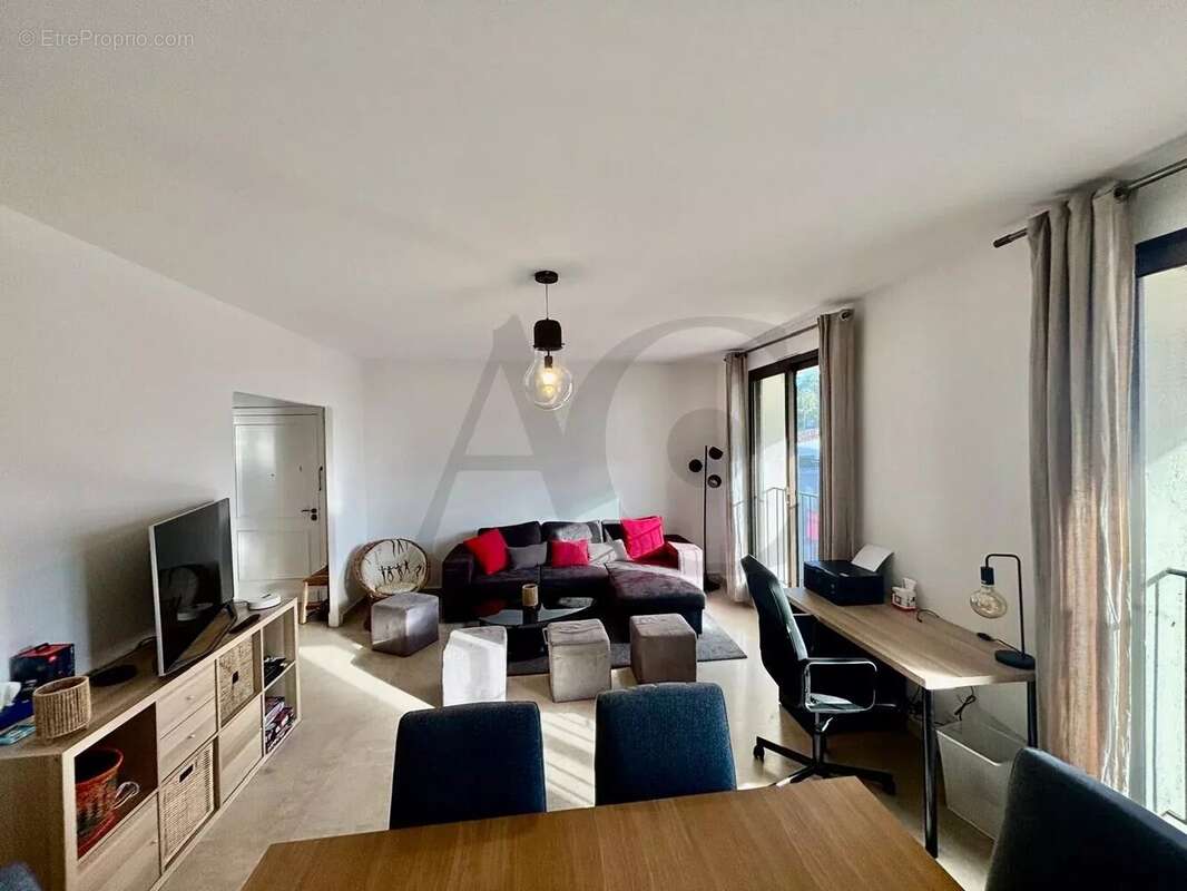 Appartement à VILLENEUVE-LOUBET