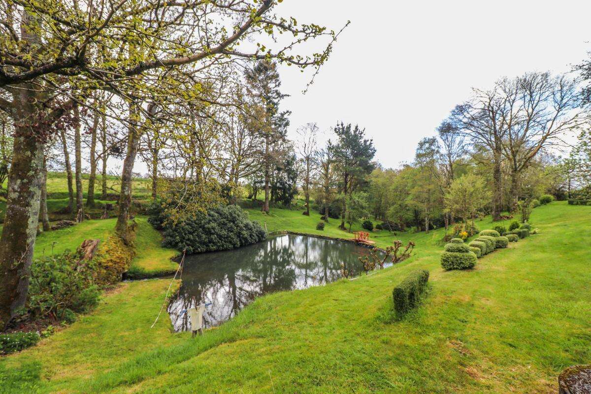 Maison à CARHAIX-PLOUGUER